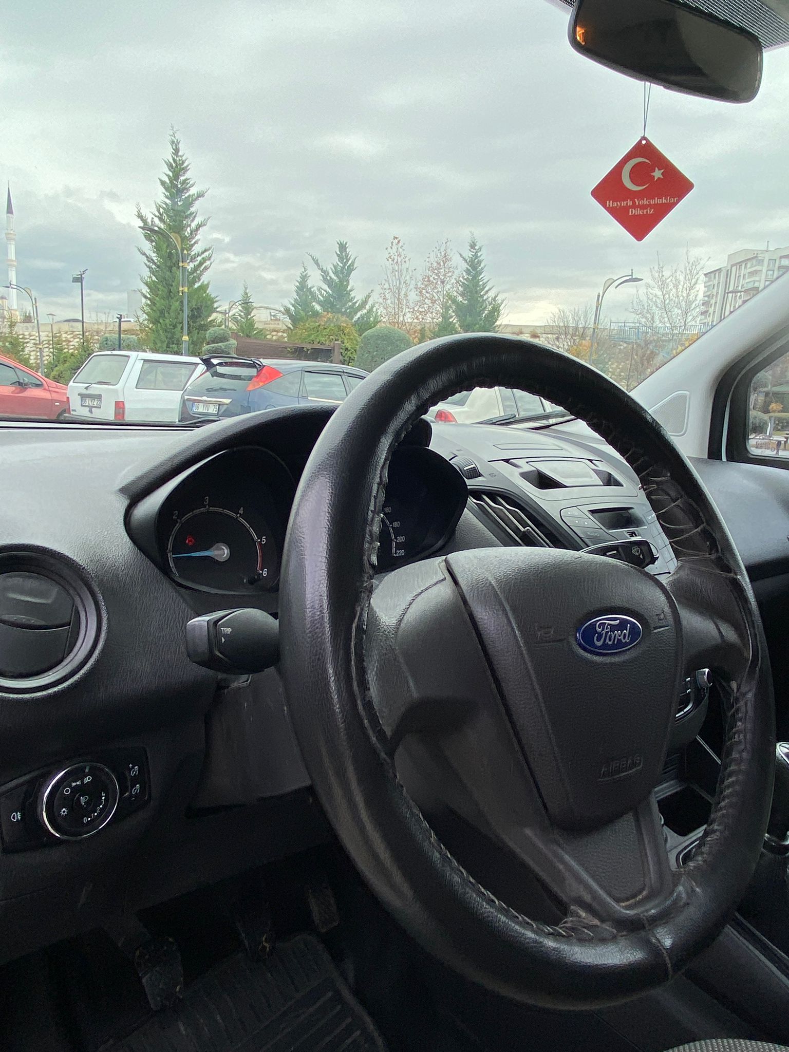 Ford Courier fotoğraf 5